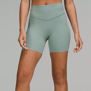 Base Pace High-Rise Short 6"